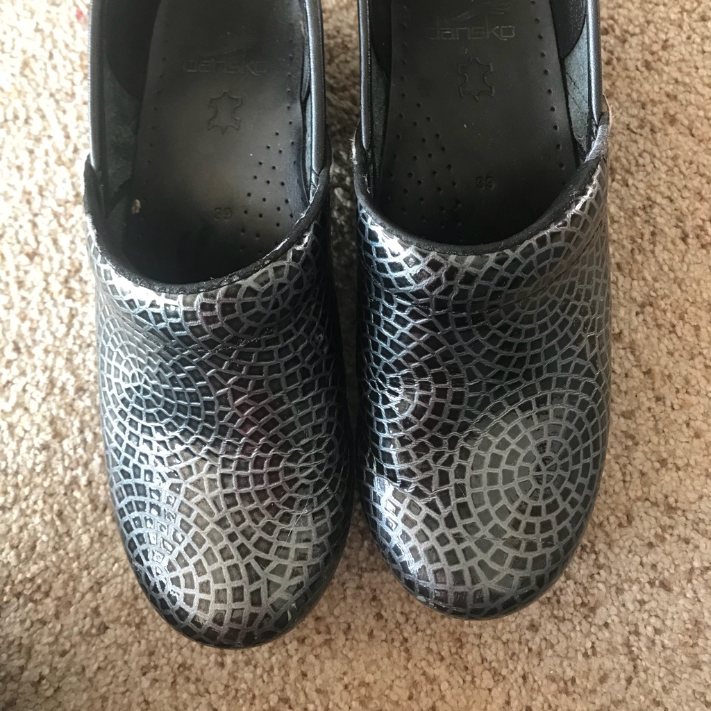 Dansko Clogs Size 39 Black Gray